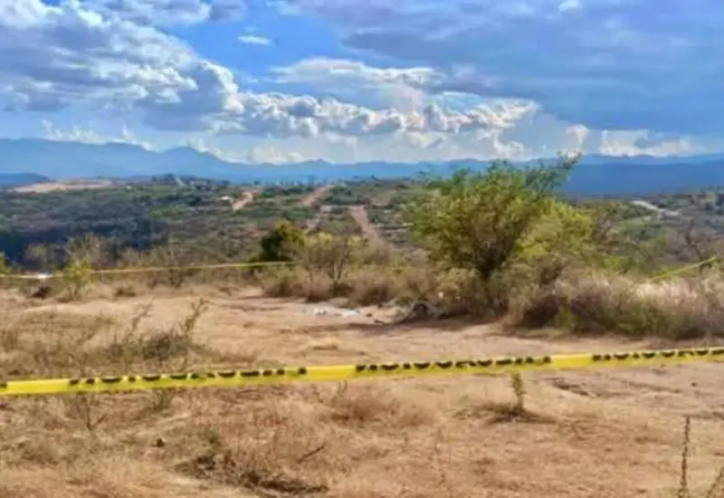 Dos sujetos, acusados de dedicarse al robo de motos y al cobro de piso, fueron asesinados durante un linchamiento en Huajuapan de León.