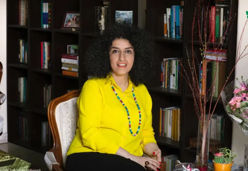 La activista Narges Mohammadi, ganadora del Premio Nobel de la Paz 2023, en una imagen de archivo relacionada a su arresto.