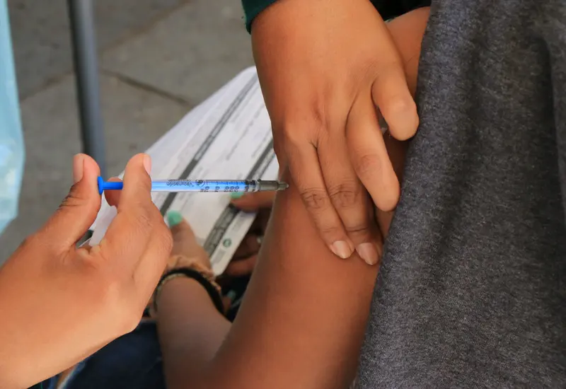 El sector salud de Oaxaca refuerza el monitoreo y control de enfermedades infecciosas como lepra y sarampión para proteger a la población.
