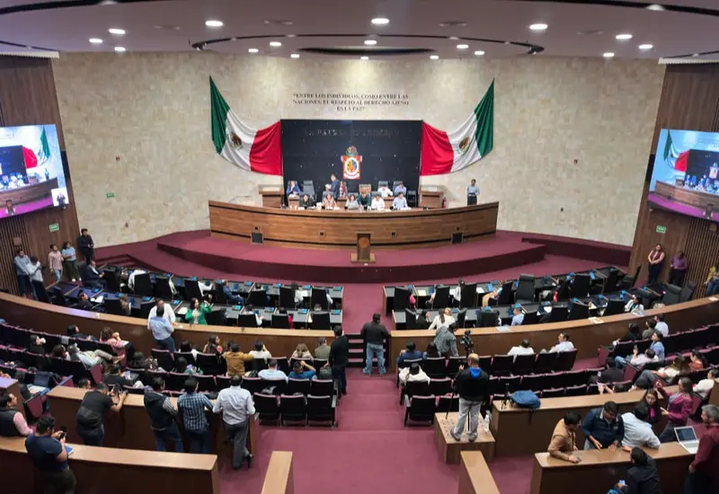 Aprueban el paquete económico para 2026, que destina más de 108 mil millones para fortalecer los sectores de salud, campo y vivienda.