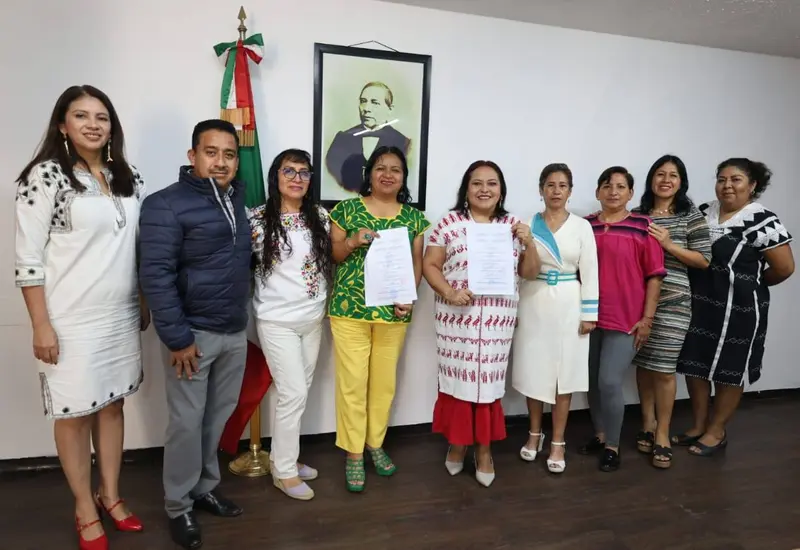Representantes del Poder Judicial del Estado y del sindicato STPEIDCEO se reúnen en una mesa de diálogo para atender el pliego petitorio.