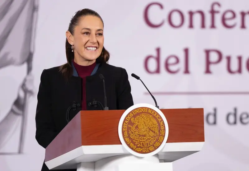 La Presidenta de México, Claudia Sheinbaum, durante el evento de entrega de la avenida costera rehabilitada en Acapulco por el gobierno federal.