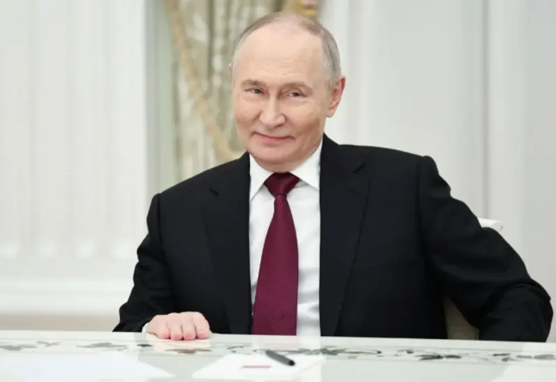 El presidente de Rusia, Vladimir Putin, quien acusó a Europa de frenar los esfuerzos de paz y advirtió estar listo para la guerra.