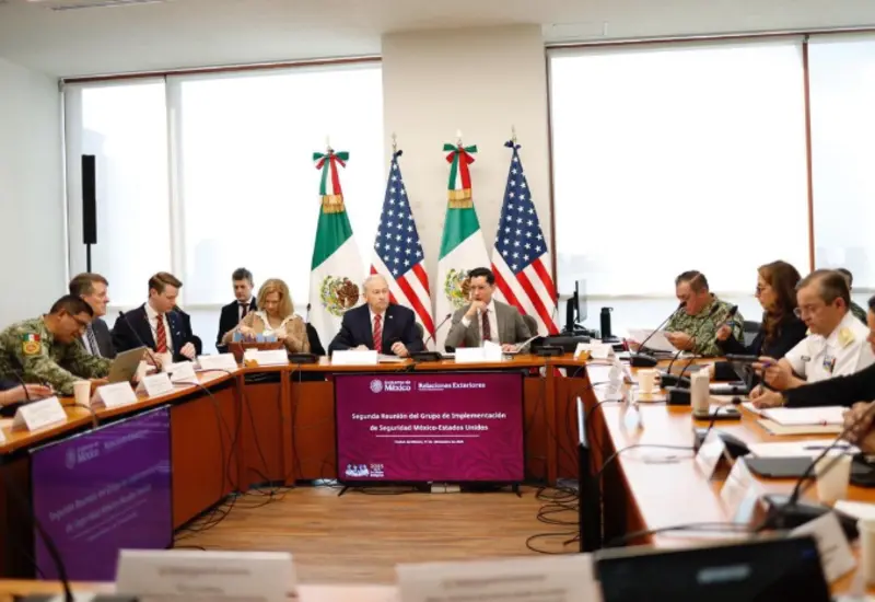 Funcionarios de México y Estados Unidos durante la segunda reunión de seguridad bilateral para dar seguimiento a los programas de cooperación fronteriza.