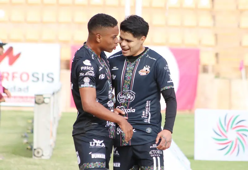 Listos para ir por la primera victoria.