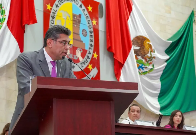 El Secretario de Desarrollo Económico compareció ante el Congreso del Estado en el marco de la Glosa del Segundo Informe del Gobernador Salomón Jara Cruz.