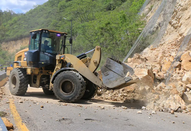 Serán 15 las carreteras de Oaxaca las que serán rehabilitadas con recurso federal.