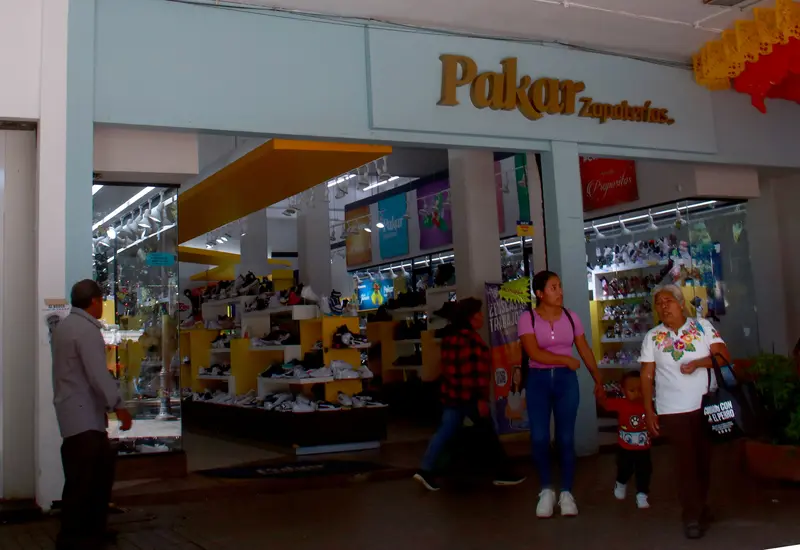 Al elegir comprar en negocios locales se respalda a las empresas de la comunidad.