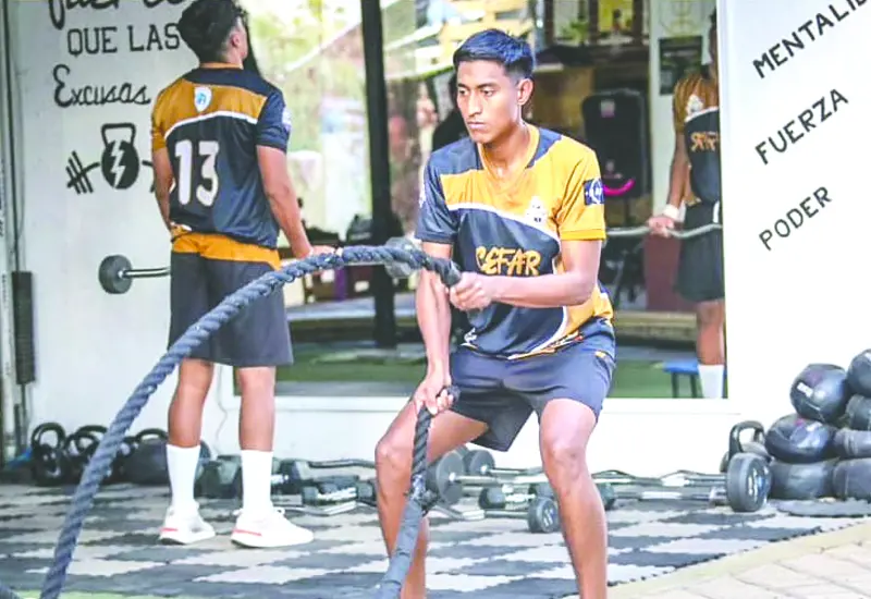 El sacrificio y sueño de ser futbolista profesional, ha llegado para hacerse realidad.
