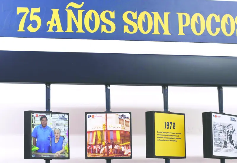 Su línea del tiempo honra su larga historia en el ramo papelero en Oaxaca.