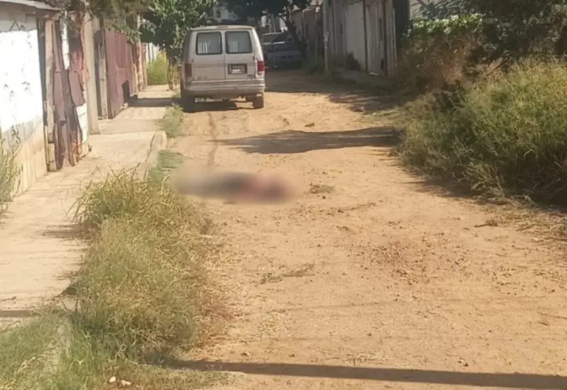 Iván fue golpeado, macheteado y quemado por mototaxistas en la colonia Ampliación Siete Regiones.