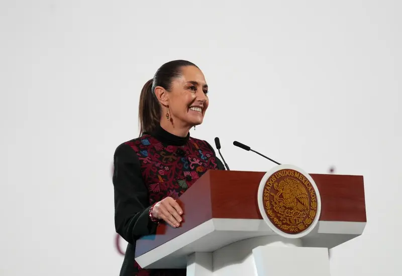 Precisó Sheinbaum Pardo que las 500 mil viviendas que construirá Conavi beneficiarán a personas no derechohabientes que ganan entre uno y dos salarios mínimos.