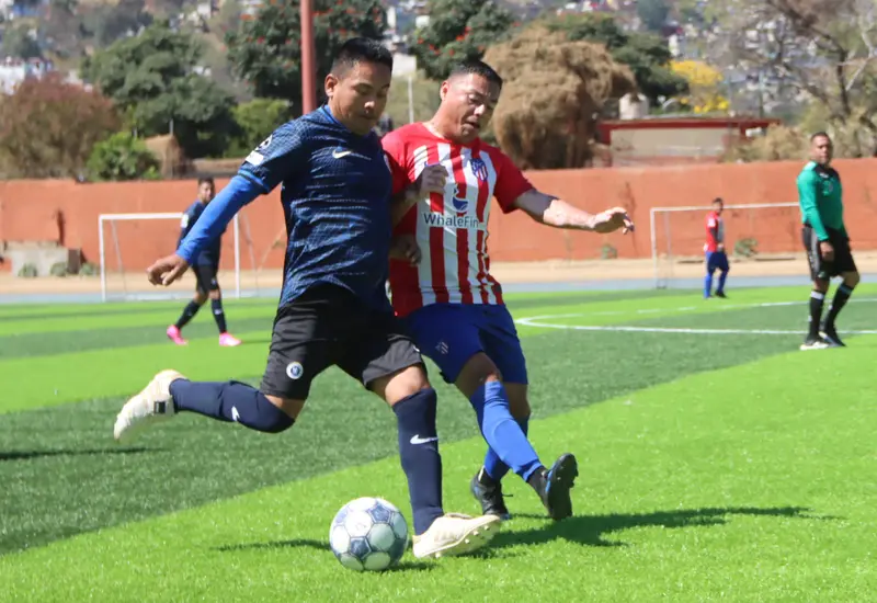 Atlético se impuso con marcador de 3-0 al Atlético Unión, en al final del máximo circuito de la Liga de Futbol Xoxocotlán. 