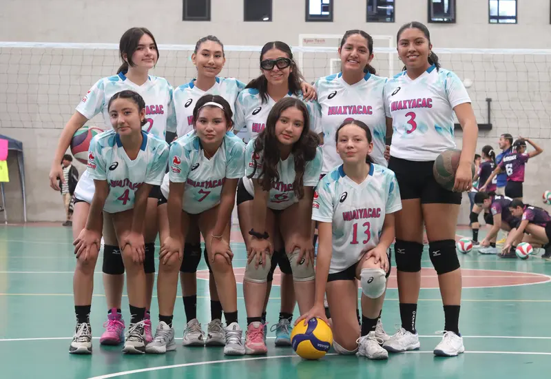 Huaxyacac A, campeón de la infantil mayor femenil y tiene pase al Estatal.