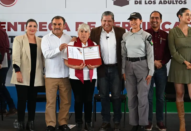  En Zacatecas hay 256,000 hombres y mujeres mayores de 15 años en rezago educativo, destacaron autoridades.
