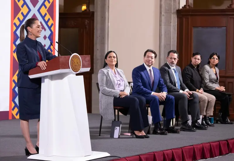 La presidenta de México destacó también el impulso a la educación media superior.