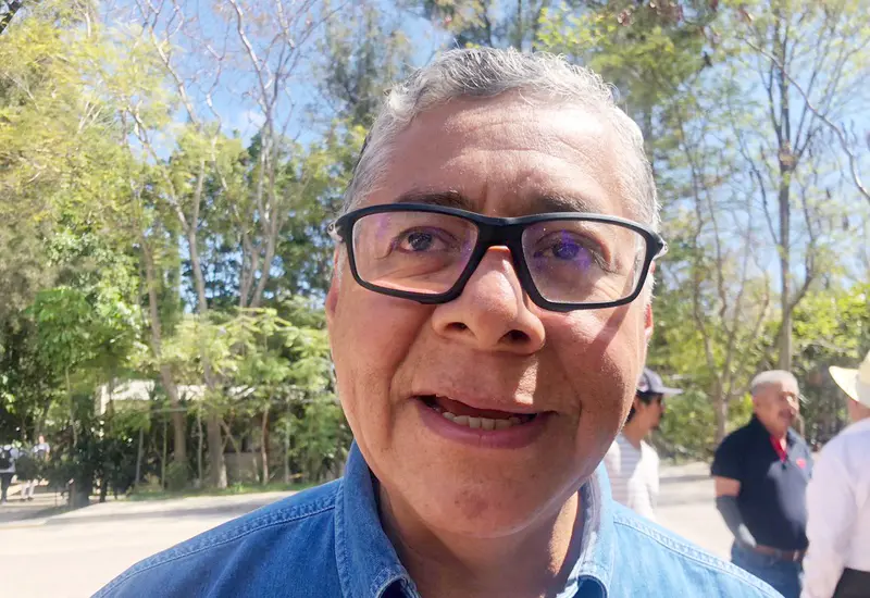  El vicepresidente de la FIOAM en Latinoamérica, Homero Blas Bustamante, invitó a la autoridad de Huajuapan a generar producción orgánica.