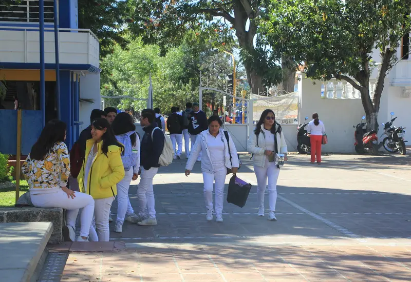 En 9 años, los campos clínicos para egresados de la Facultad de Medicina de la UABJO se redujeron en un 50%.
