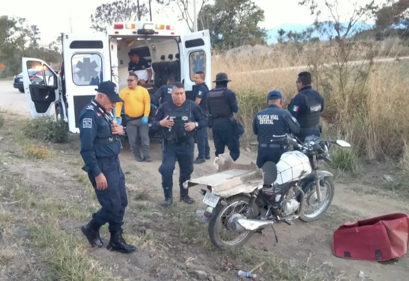 Carlos José quedó con lesiones al chocar su motocicleta