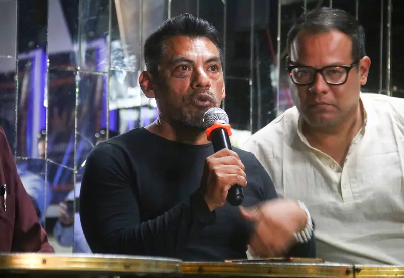 Respaldado por activistas y organizaciones defensoras de los derechos humanos de las personas LGBTTIQ+, Bazán Pérez responsabilizó a las autoridades municipales de Santa Lucía del Camino de cualquier represalia en su contra tras haber hecho pública la denuncia. En tanto los señaló emprender una campaña anónima de criminalización en la que lo vinculan a él y a su sobrino con un grupo delincuencial dedicado al robo de motocicletas, acusación que aseguró es mentira pues incluso es conocido en Santa Lucía del C