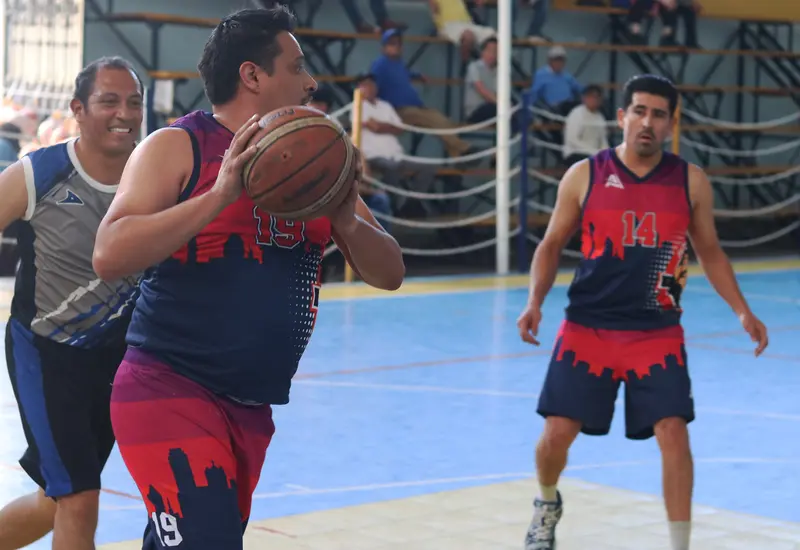 Castores enfrentarán al multicampeón en esta serie.