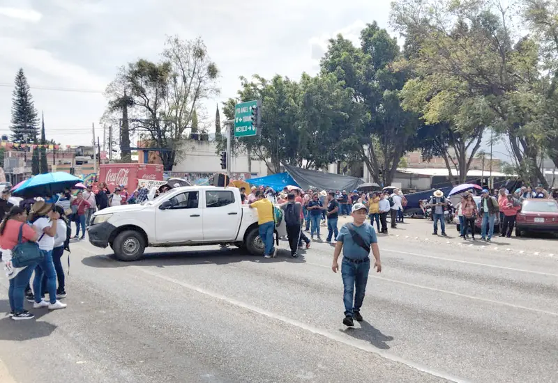 Los docentes estarán tomando dependencias y carreteras en Oaxaca.