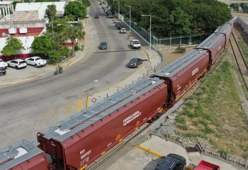   El reto del ferrocarril es transportar el 10% del total de toneladas que se manejan en el país.