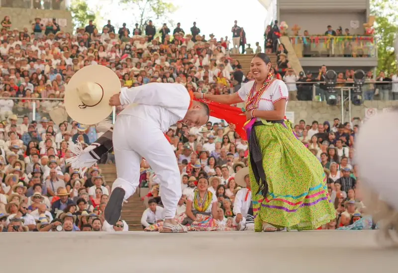 jarabe_mixteco_parejas_guelaguetza