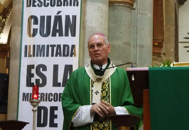 religión_oax_arzobispo_armas
