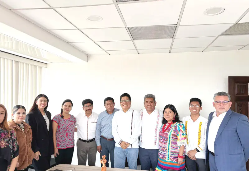 reunion-lei-hugo-aguilar