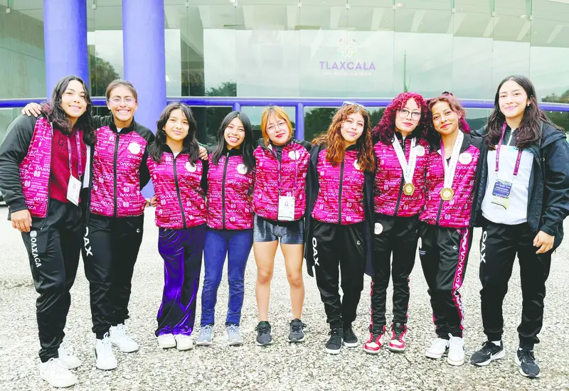 LUCHAS FEM ON
