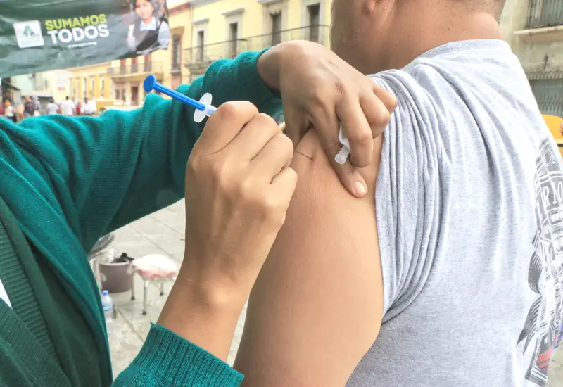 Ninguna de las 3 personas que fallecieron por influenza tenía antecedente de vacuna