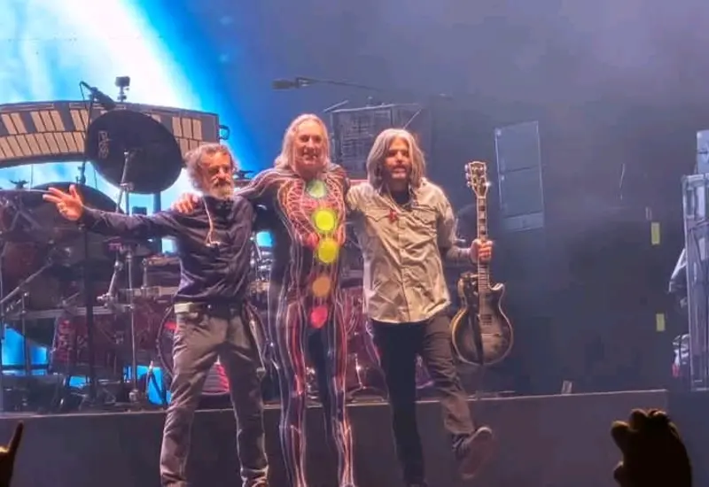 El sábado 15 de marzo de este año la banda californiana de rock industrial y progresivo TOOL presentó, en la explanada de Estadio Azteca, su segundo concierto en México.