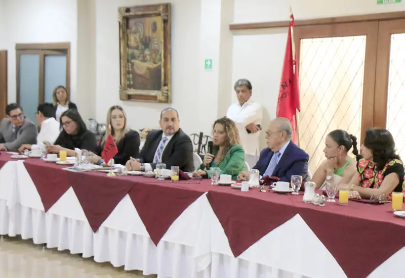Para el Colegio de Abogados la nueva Constitución debe formularse a partir de bases sociales sólidas.