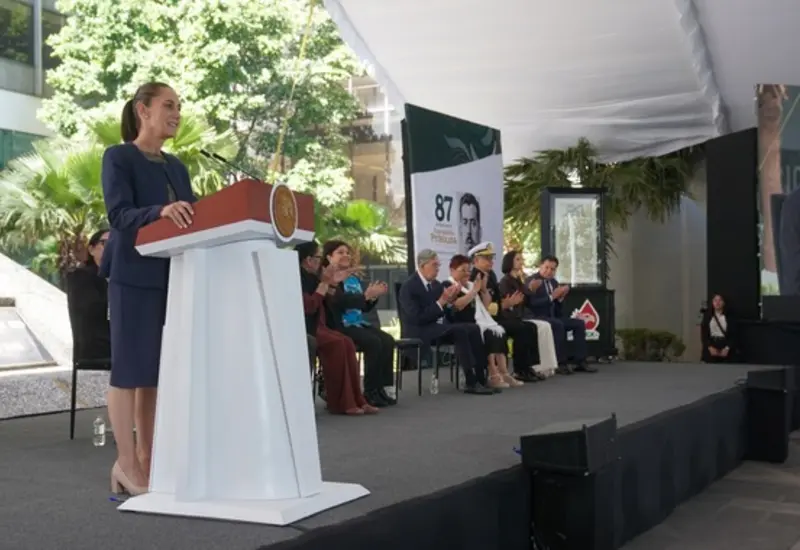 La reformas revierten  el proceso de privatización y desmantelamiento de empresas públicas.