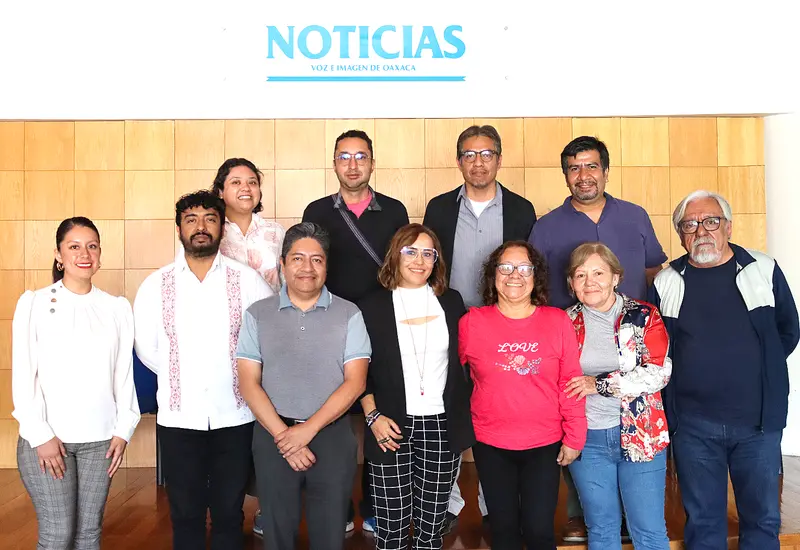 andador-letras-ángeles-velasco-1