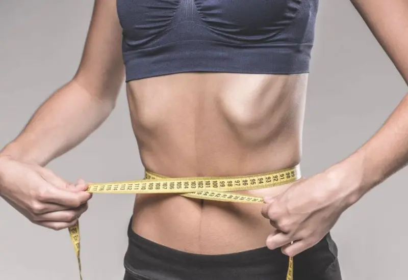 La mayoría de los trastornos alimenticios comienzan a presentarse en la adolescencia, entre los 15 y los 19 años de edad.