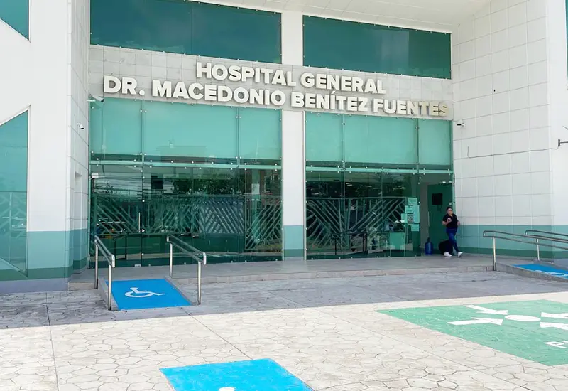 Trabajadores del hospital indican que a pesar de las  condiciones de precariedad, los servicios a la comunidad se siguen otorgando.