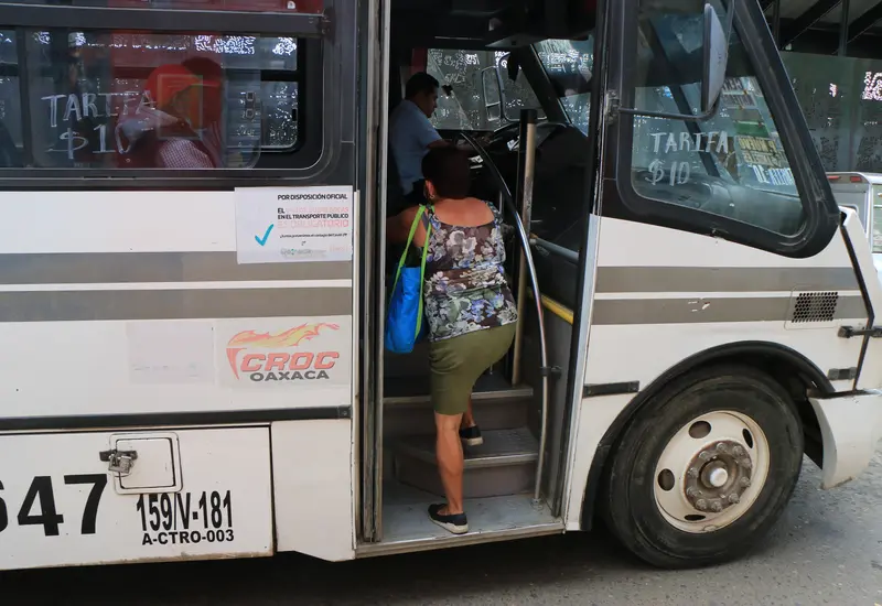 Personas de la tercera edad denuncian actitudes hostiles por parte de los conductores. 
