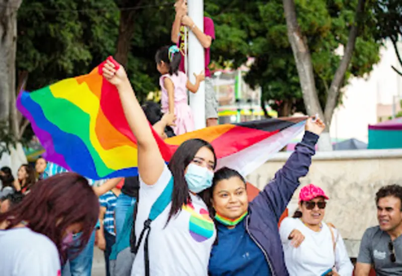 Marcha-orgullo-LGBTIQAP-Huajuapan-1 .jpeg