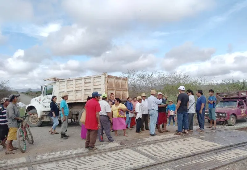 política_conflictos_pueblo 