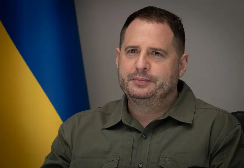 Andriy Yermak, jefe de la Oficina de la Presidencia de Ucrania, en un retrato oficial para el artículo sobre apuntes postsoviéticos.