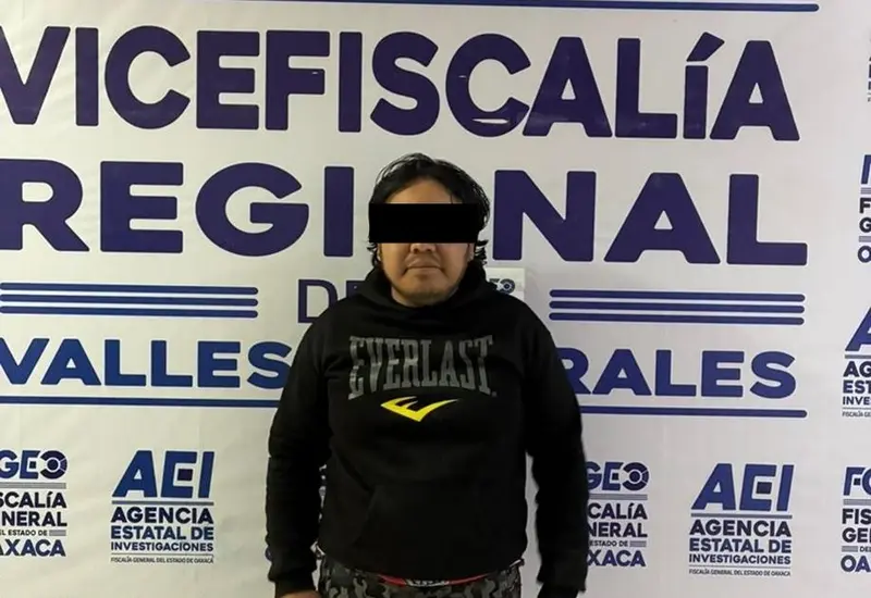 Ángel Iván C. R. durante su audiencia, donde fue vinculado a proceso por el delito contra actos de investigación tras vigilar a policías con un dron.