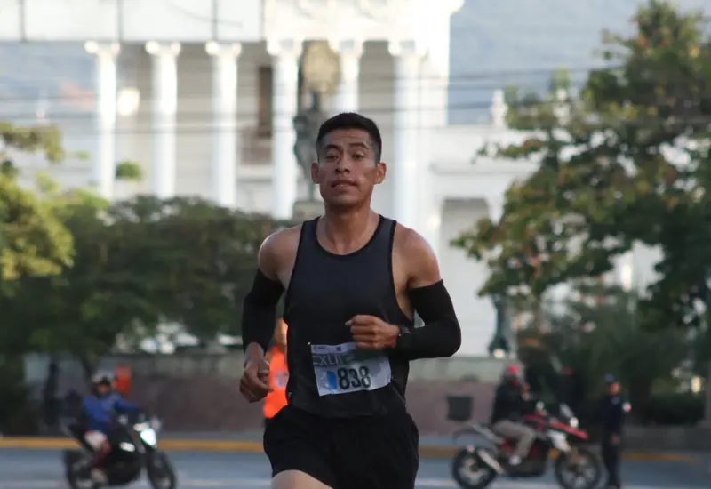 Antelmo Salinas, ganador absoluto.