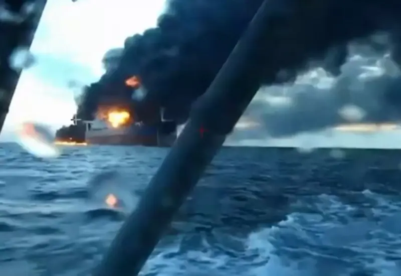 Dos barcos petroleros en el mar Negro que fueron objeto de un ataque con drones navales reivindicado por Ucrania.