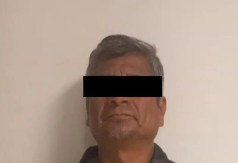 El comisariado de Santa María Yolotepec, Florentino V. J., es detenido como presunto responsable del desplazamiento de 225 familias de Buena Vista.