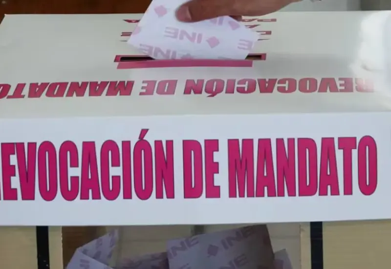 El consejero jurídico explica la decisión de mantener el plazo de 30 días para la recolección de firmas de la Revocación de Mandato.