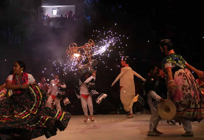 Cartel oficial con la convocatoria para el concurso que elegirá la imagen representativa de las fiestas de la Guelaguetza del año 2026.