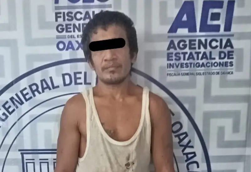 El hombre identificado con las iniciales H.L.H. es presentado ante el Ministerio Público tras ser detenido por el delito de pederastía.