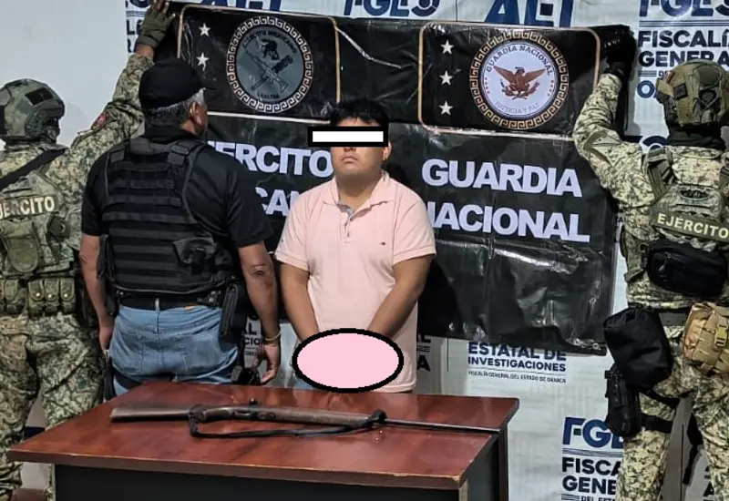 Florentino J.C. es detenido por la portación ilegal de un rifle calibre 22, el cual fue asegurado por las autoridades competentes.